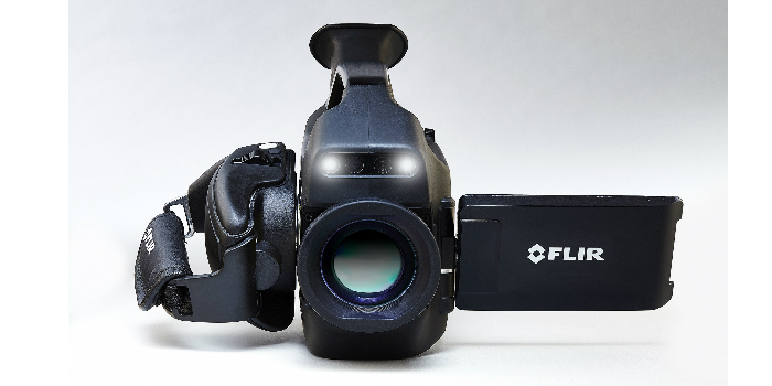 FLIR lanza la primera cámara de detección óptica de gas refrigerada de mano y de alta definición para profesionales de la inspección del petróleo y el gas