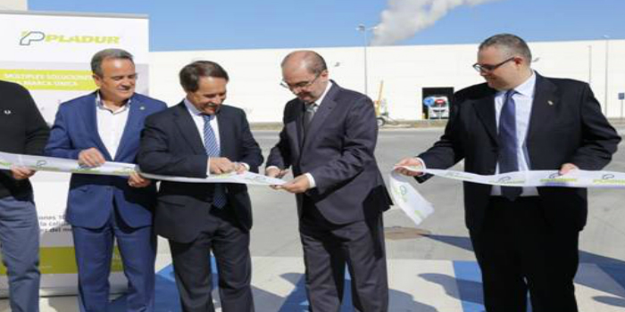 El presidente de Aragón inaugura la nueva fábrica de Pladur® en Zaragoza que da empleo a 75 personas
