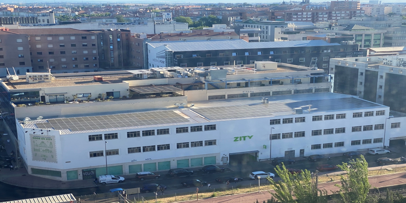 ZITY BY MOBILIZE instala placas solares en su principal HUB de carga de MADRID