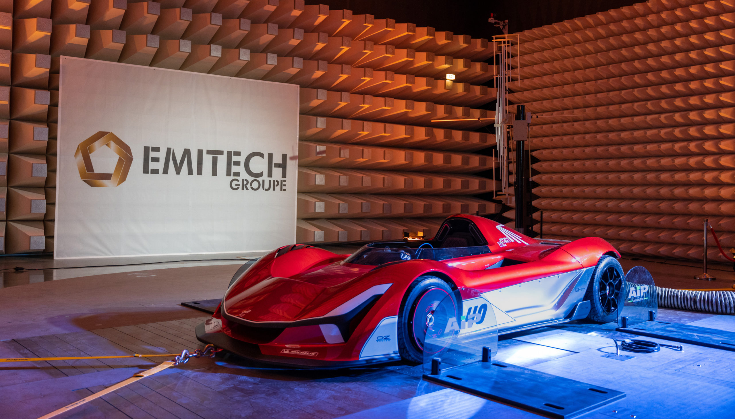 El grupo Emitech invierte 10 millones de euros en la homologación de vehículos y la calificación de grandes sistemas